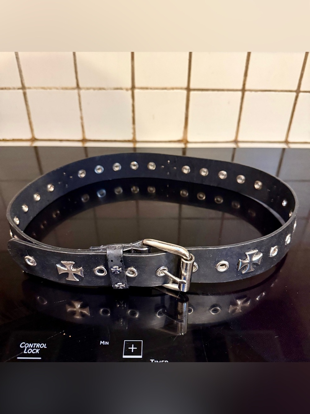 LEATHER BIKER BELT 100 LEATHER MALTESE CROSS DETAILS GROMMETS SIZE 32 VTG PUNK